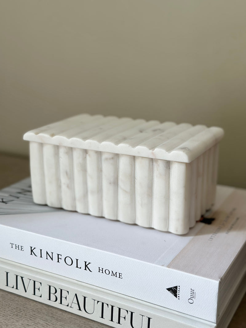 Scallop rectangular marble box